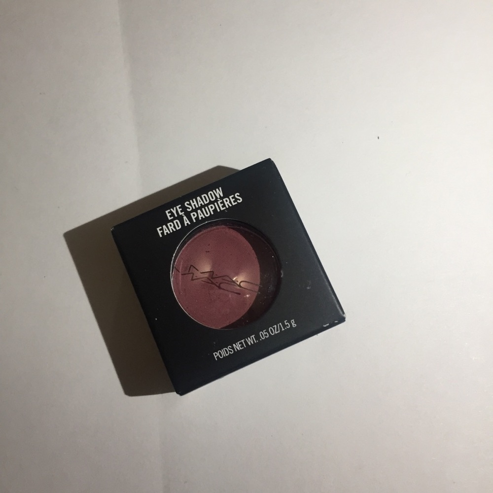 Mac eyeshadow
